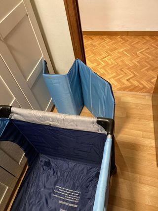 Llit de viatge. Cama de viaje