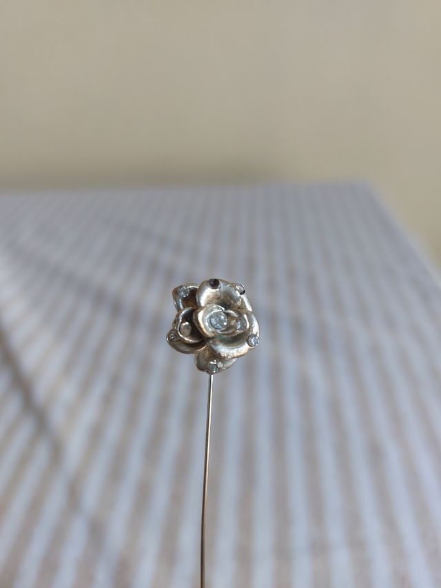 Alfiler de boda. Broche