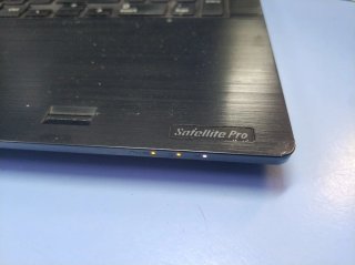 Portátil TOSHIBA Satellite PRO A50-D-1C1