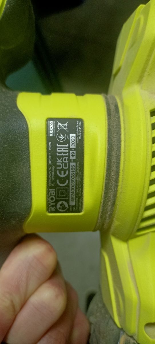 Levigatrice orbitale ryobi