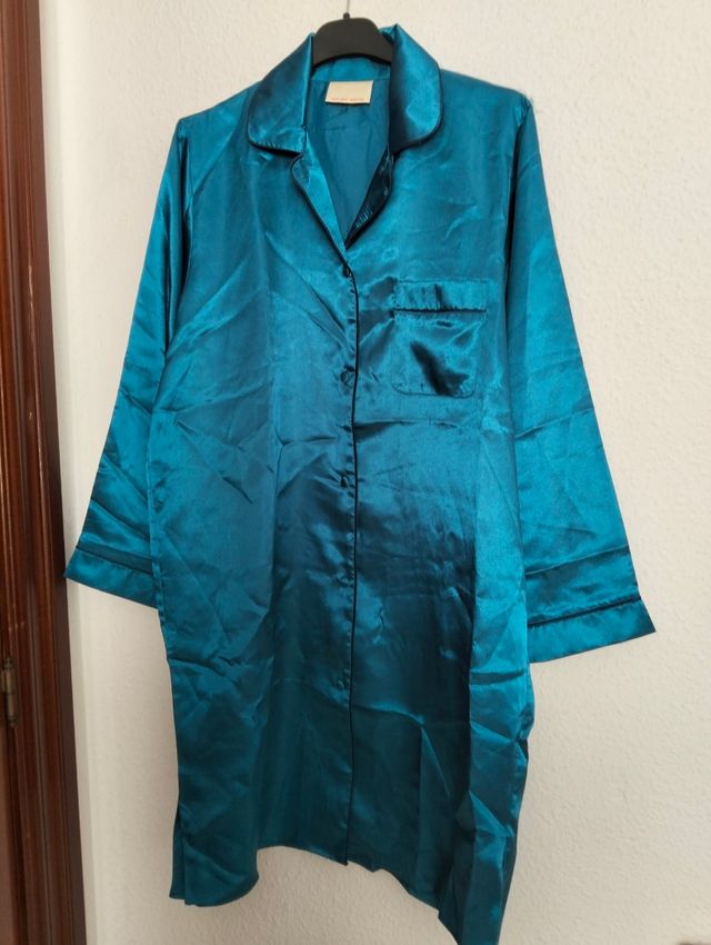 Camicia da notte e accappatoio