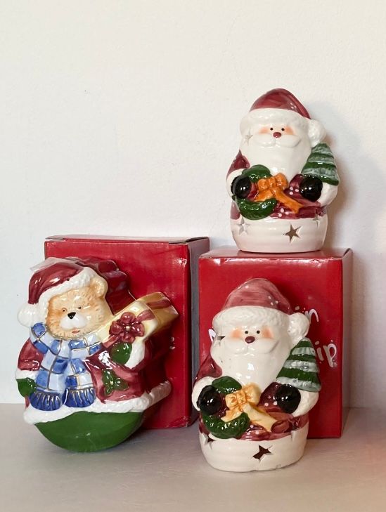 Set di 2 Portacandele e Scatola Babbo Natale Agip