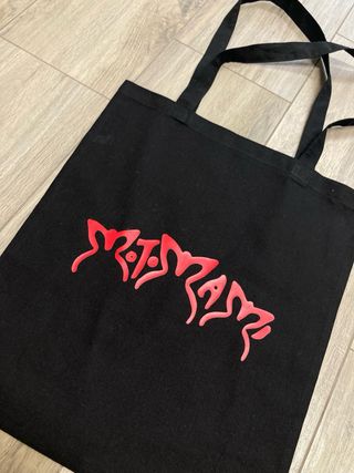Tote bag MOTOMAMI negra
