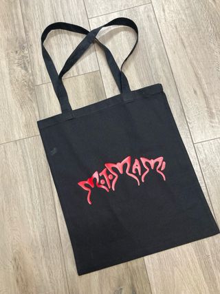 Tote bag MOTOMAMI negra