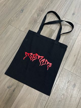 Tote bag MOTOMAMI negra