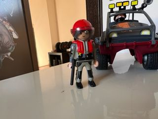 Playmobil aventura todoterreno con 3 muñecos
