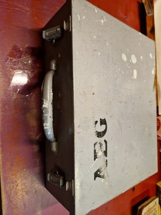 Taladro.  Con bateria. Poco uso ver foto