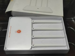 Router Xiaomi Mi Wi-Fi Router 4 (DVB4190CN)