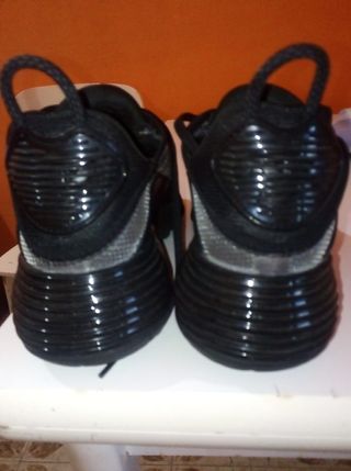 Nike Air Max 2090 originales
