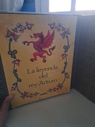 Castillo medieval ,la leyenda del Rey Arturo