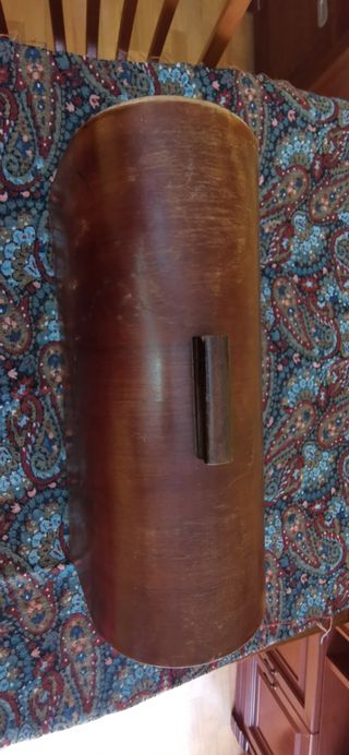 Tapa máquina de coser antigua.