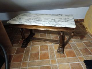 Mesa con mármol 