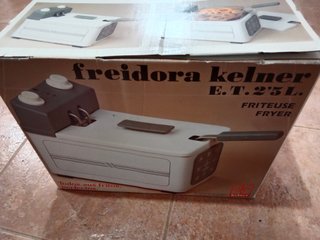 freidora kelmer de 2,5 litros sin estrenar