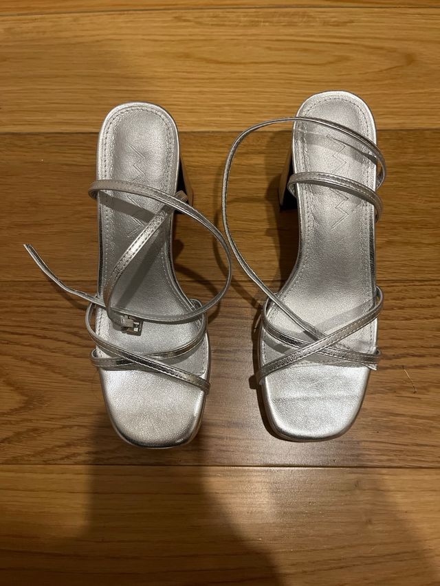 Zapatos plateados MIM