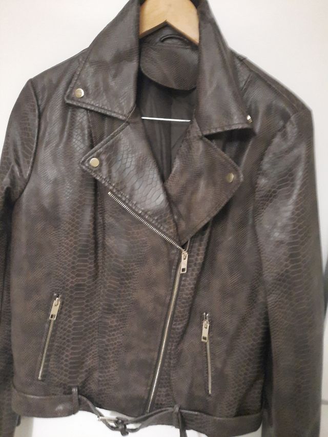 CHAQUETA POLIPIEL SIN USO COMO NUEVA