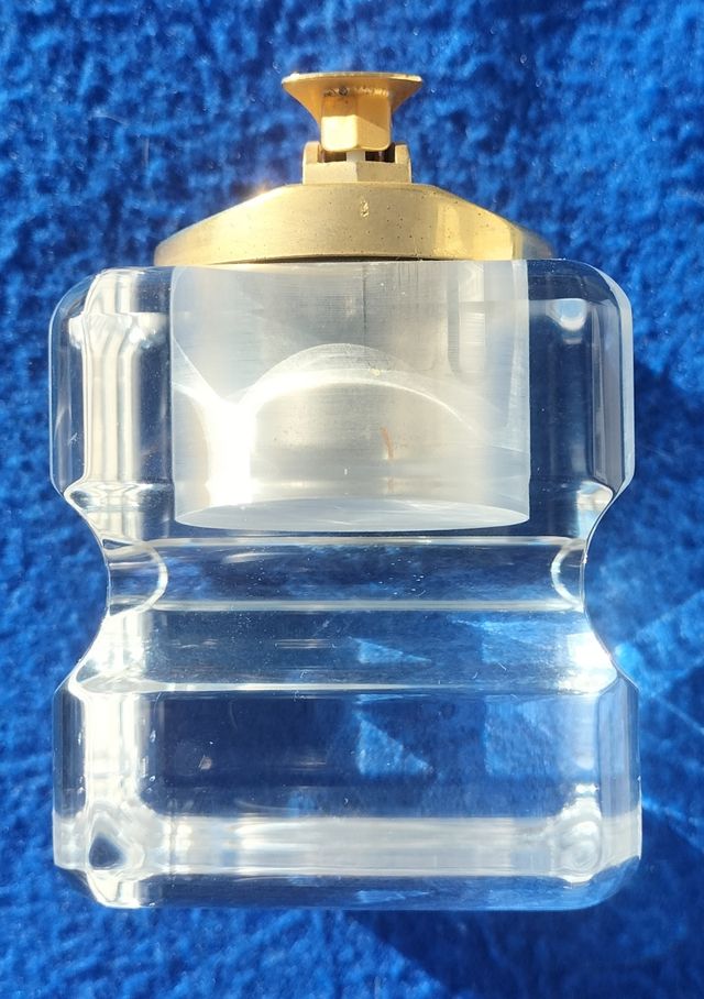 Accendino vintage in metacrilato trasparente