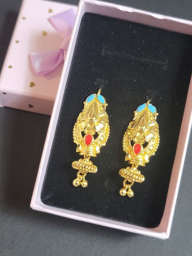 Pendientes de oro laminado 15€