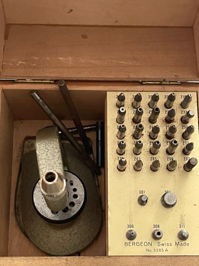 Punzonera Bergeon relojeria herramienta