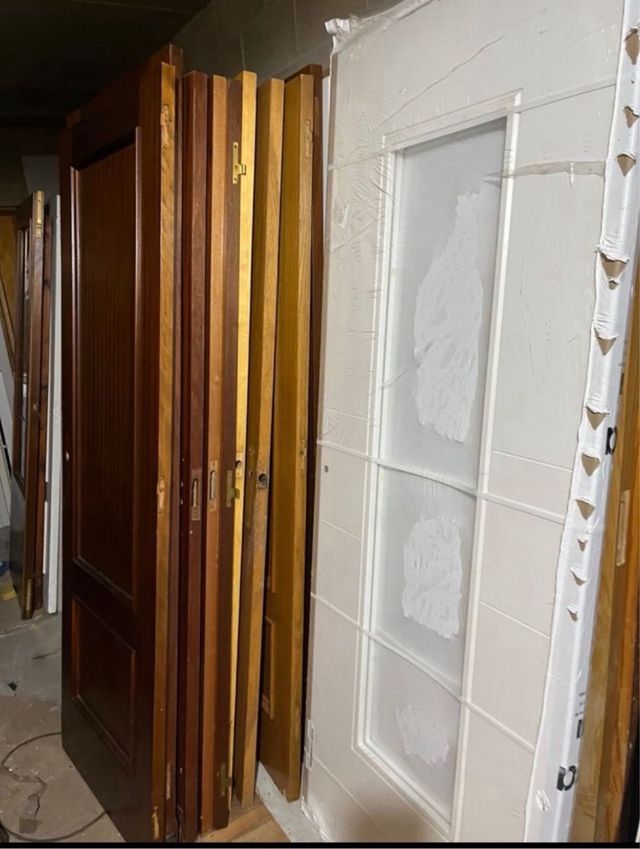 Puertas de madera color blanco