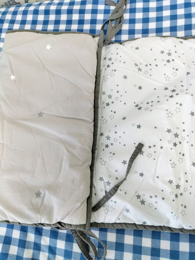 Chichonera reversible cuna Gris de Maison du Monde