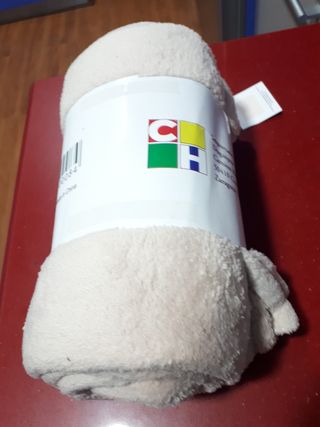 MANTITA 1,50 X 1,30 NUEVA con etiq