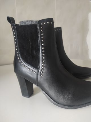 Botines auténtico cuero Apolina.Nuevos.