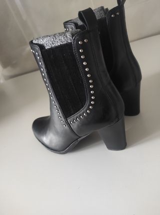 Botines auténtico cuero Apolina.Nuevos.