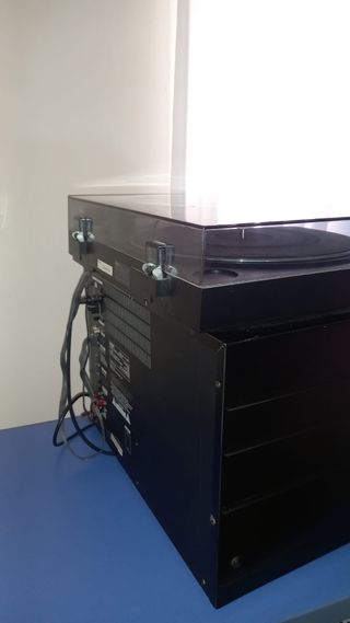 Tocadiscos con minicadena