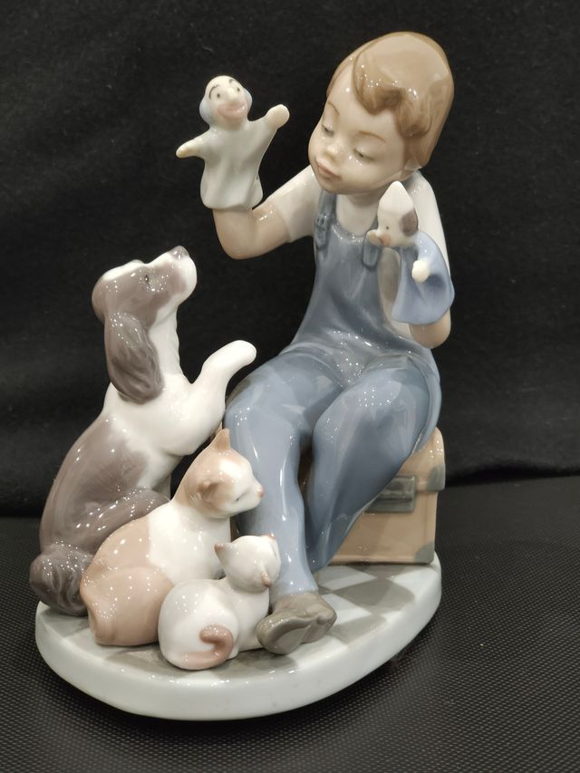 Figura de Lladró "Espectáculo de marionetas"