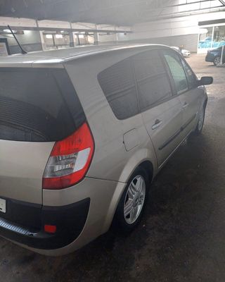 Renault Grand Scenic 2006, 7 plazas, etiqueta C