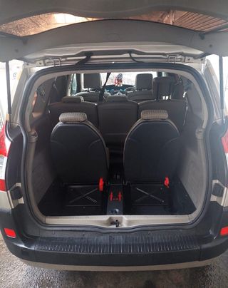 Renault Grand Scenic 2006, 7 plazas, etiqueta C