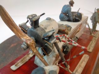 Maqueta de deslizador soviético