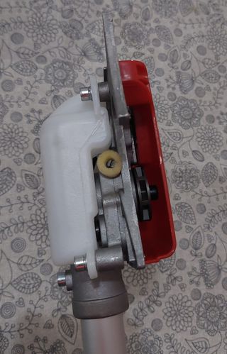 Desbrozadora  a gasolina ASHIKO