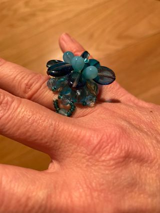 Anillo bisutero azul