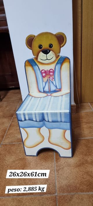 Escritorio infantil de madera pintada