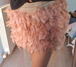 Falda plumas