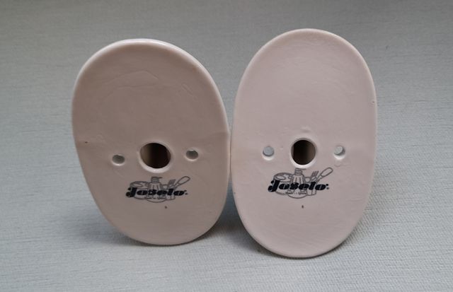 Colgador toallero de cerámica