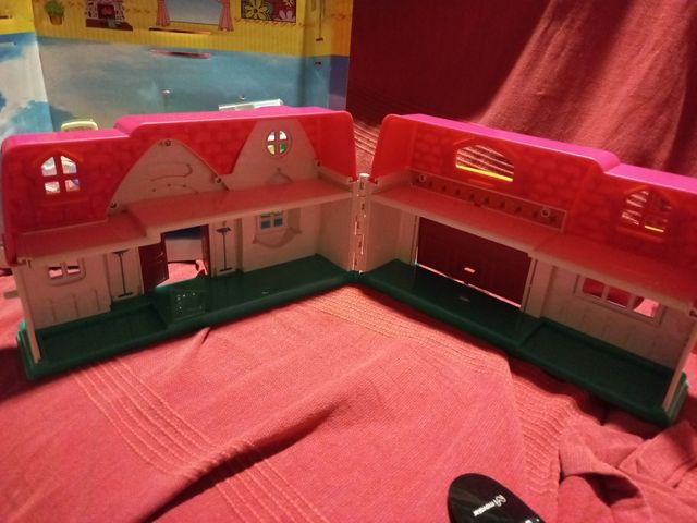 Casa de muñecas plegable. HOME SWEET.