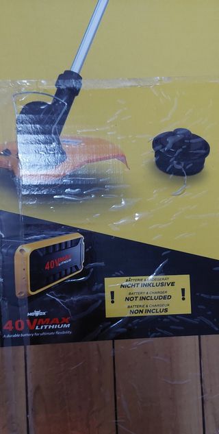 Desbrozadora cortabordes Mowox Nueva con bateria