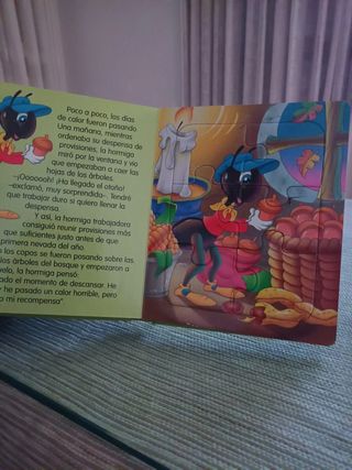 Libro puzzles la hormiga y la cigarra