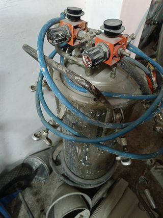 Máquina calderín pintura gotelé choreo arena