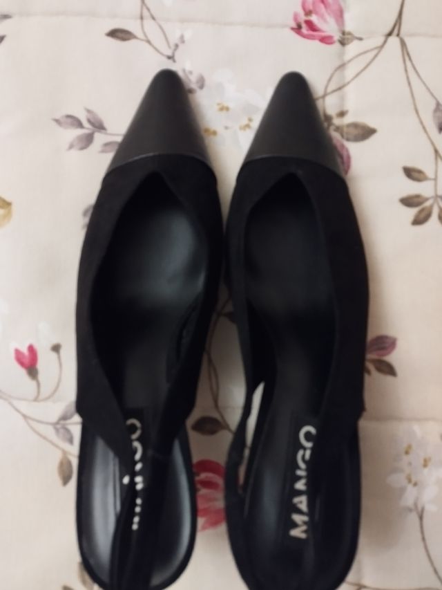 Zapatos destalonados