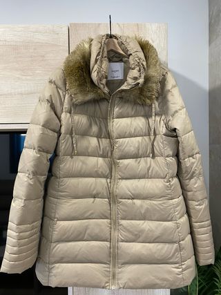 Plumas ligero beige Mango talla M