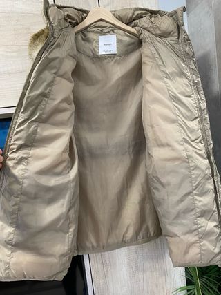 Plumas ligero beige Mango talla M