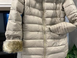 Plumas ligero beige Mango talla M