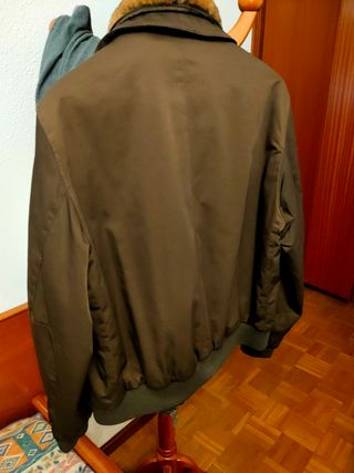 Cazadora acolchada,marca Pedro del Hierro 
