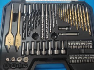 Set di punte da trapano combinate