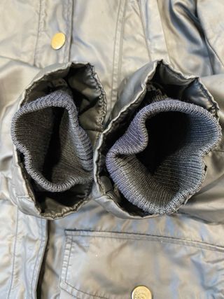 Abrigo impermeable negro Pull&Bear talla 38