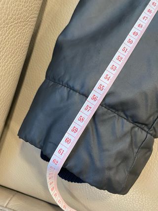 Abrigo impermeable negro Pull&Bear talla 38