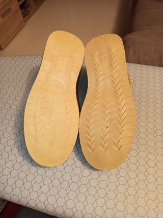 Zapatillas beige 41 Largo de pie 25.5 cm 